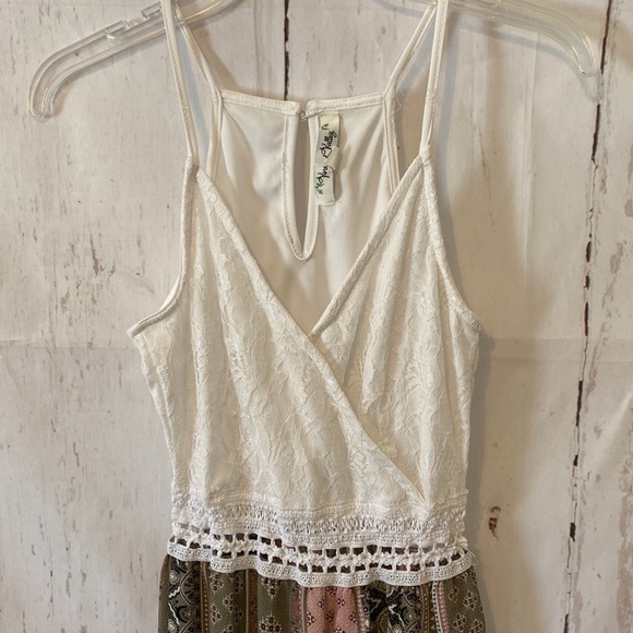 Jumpsuit - Picture 2 of 4